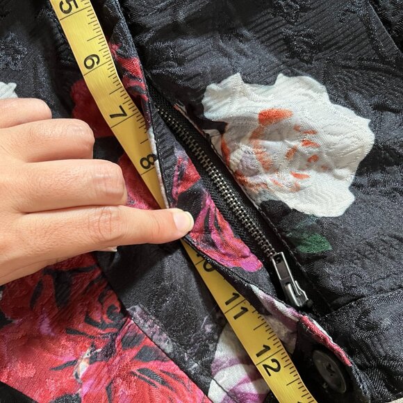 SOLD - Free People Iris high-rise black jacquard floral balloon pant - Picture 10 of 13